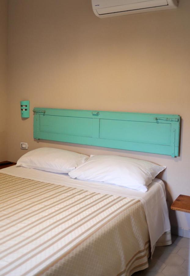 Corte Boero Bed&Breakfast Capoterra Bagian luar foto