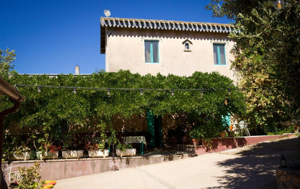 Corte Boero Bed&Breakfast Capoterra Bagian luar foto