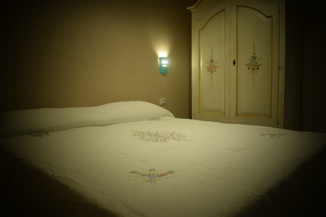 Corte Boero Bed&Breakfast Capoterra Bagian luar foto