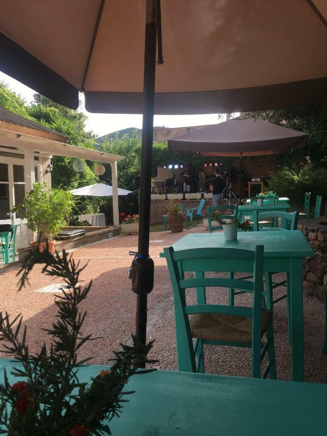 Corte Boero Bed&Breakfast Capoterra Bagian luar foto